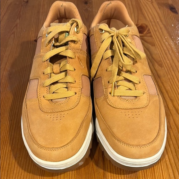 Timberland Tan Sneakers Suede Low-Top Athletic - Picture 5 of 16